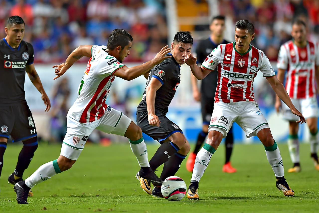 Cruz Azul tendrá un partido sumamente complicado cuando reciban la visita de los Rayados de Monterrey, actuales líderes del torneo.