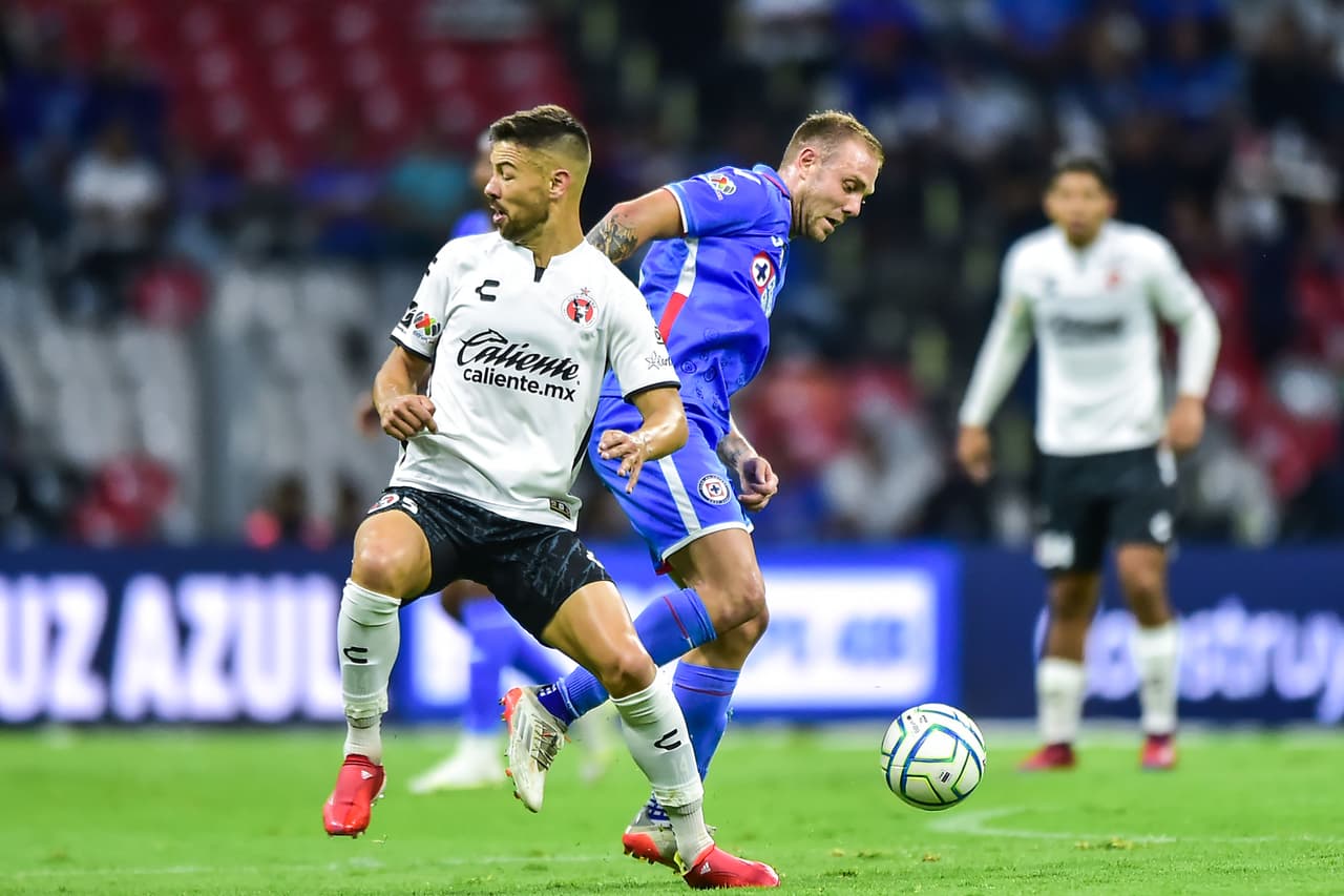 Los Xolos sorprendieron a Cruz Azul en el Azteca y ya son cuartos en la clasificación.