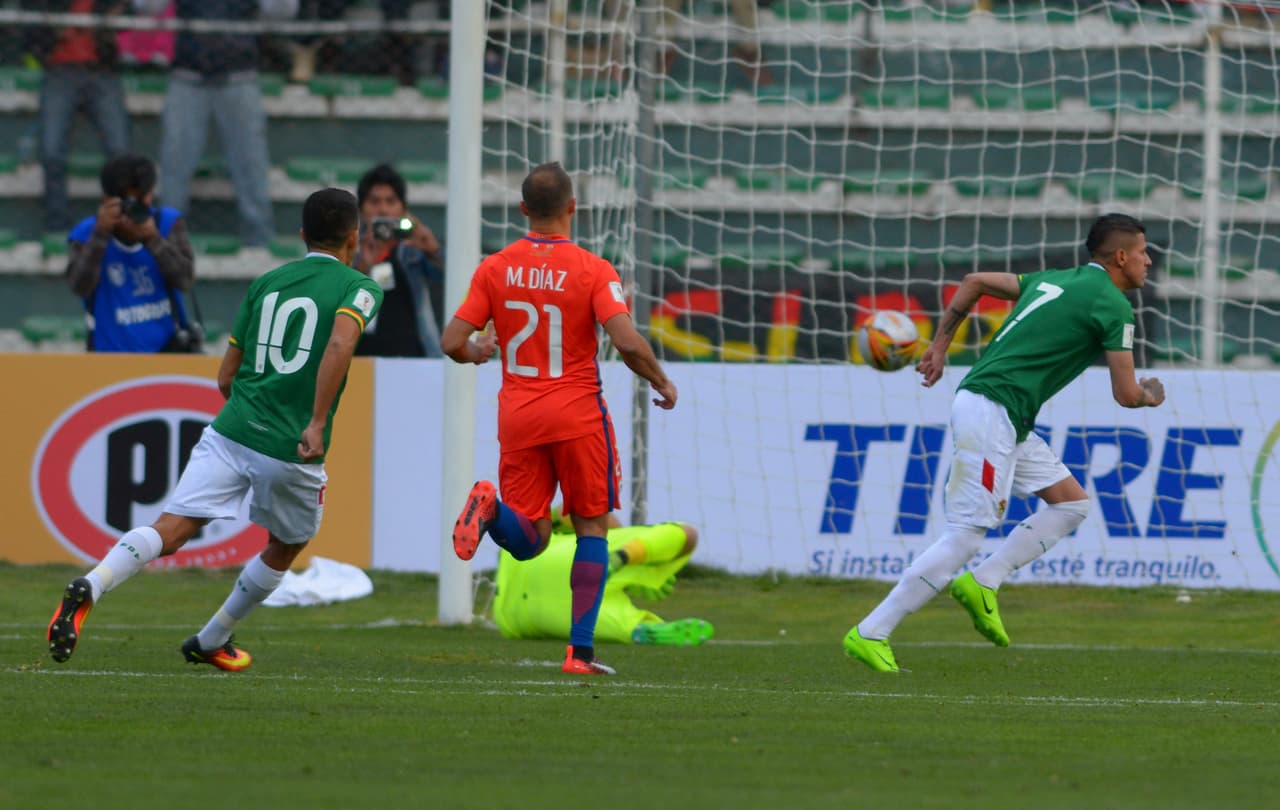 Bolivia venció a Chile y el campeón de América se alejó de Rusia 2018