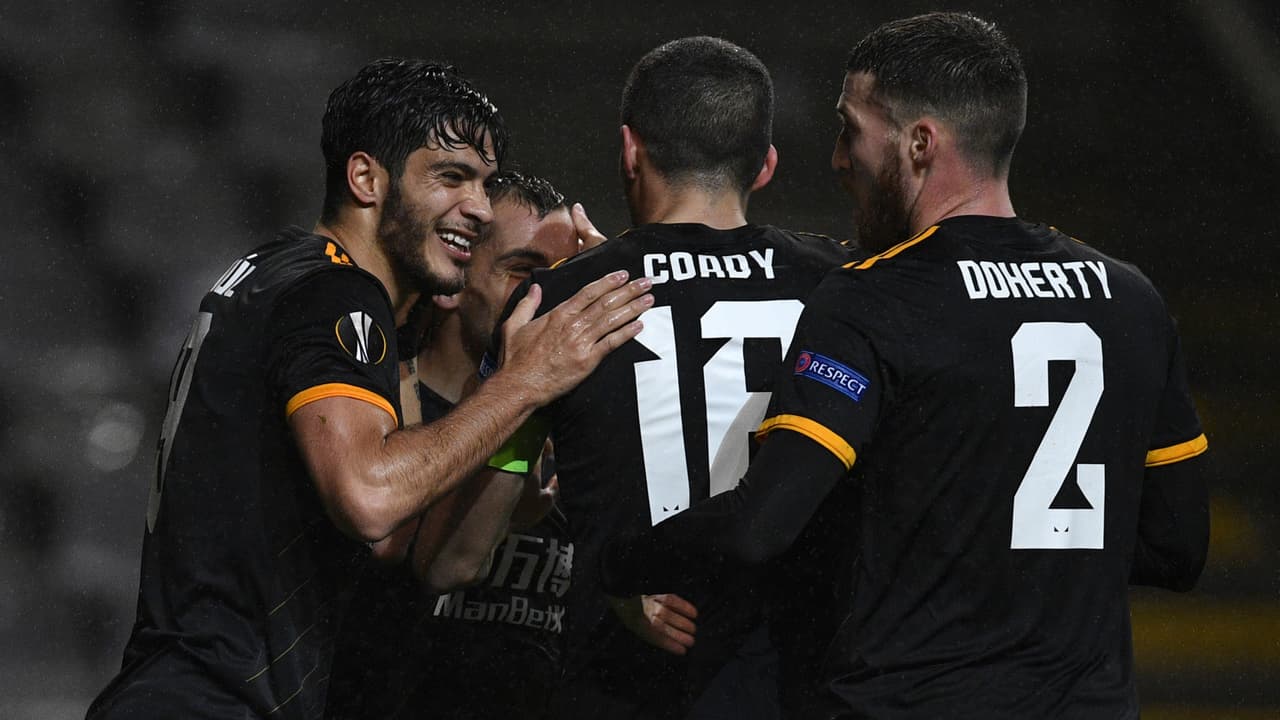 Raúl Jiménez y su recuperación tienen feliz al Wolverhampton