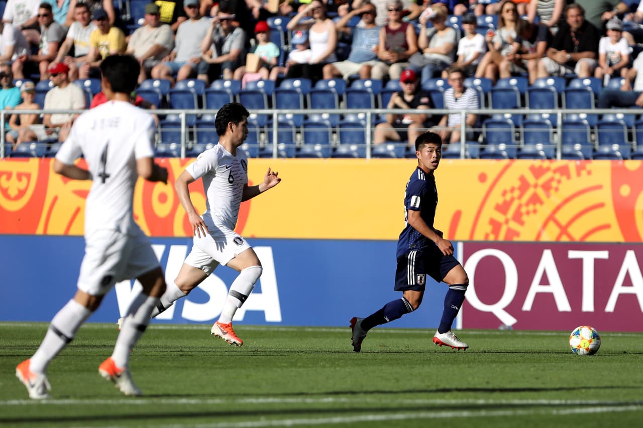 Japón, que vistió de azul, llegó a los Octavos de Final luego de finalizar de segundo en el Grupo B, donde México quedó eliminado.