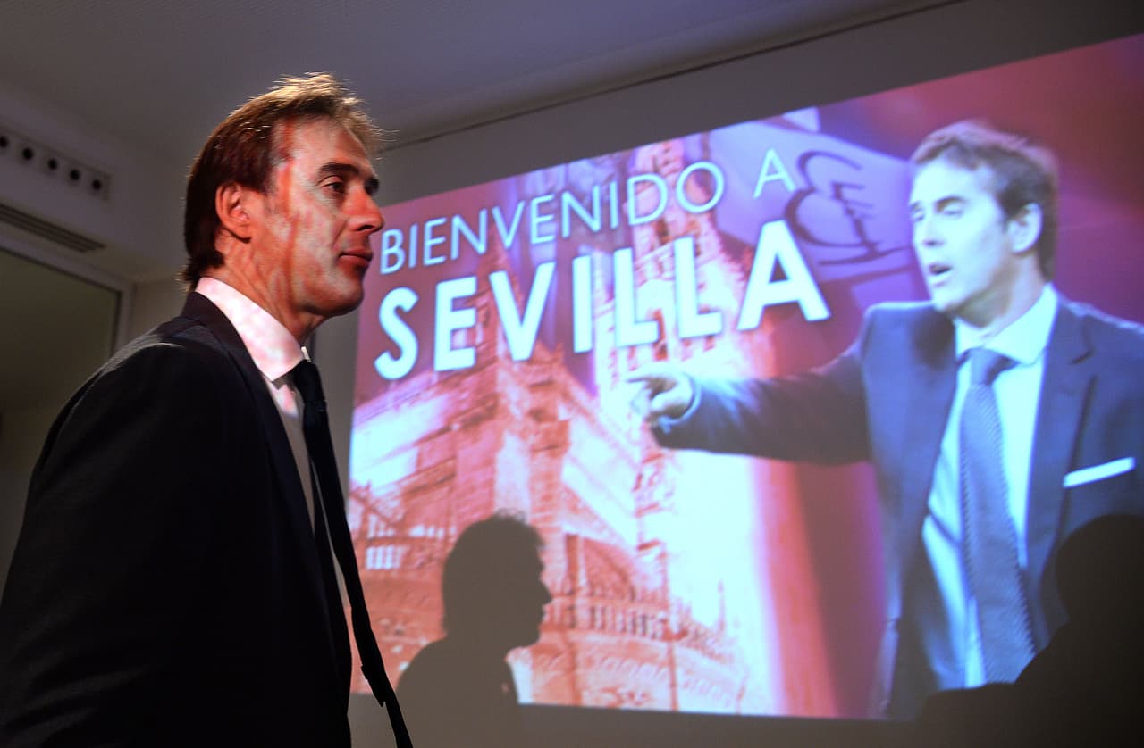 Julen Lopetegui llega al Sevilla después de meses inactivo ante el cese como entrenador del Real Madrid en la pasada temporada de La Liga.