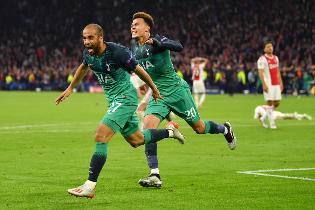 Una actuación milagrosa, providencial, para la eternidad, así fue el triplete que marcó Lucas Moura a favor del Tottenham Hotspur en la Vuelta de las Semifinales de la Liga de Campeones ante el Ajax. Moura anotó a los 55, 59 y 96 minutos los goles que le sacan de la bolsa el boleto a la Final a los Holandeses. Estas son las imágenes de esa proeza.
