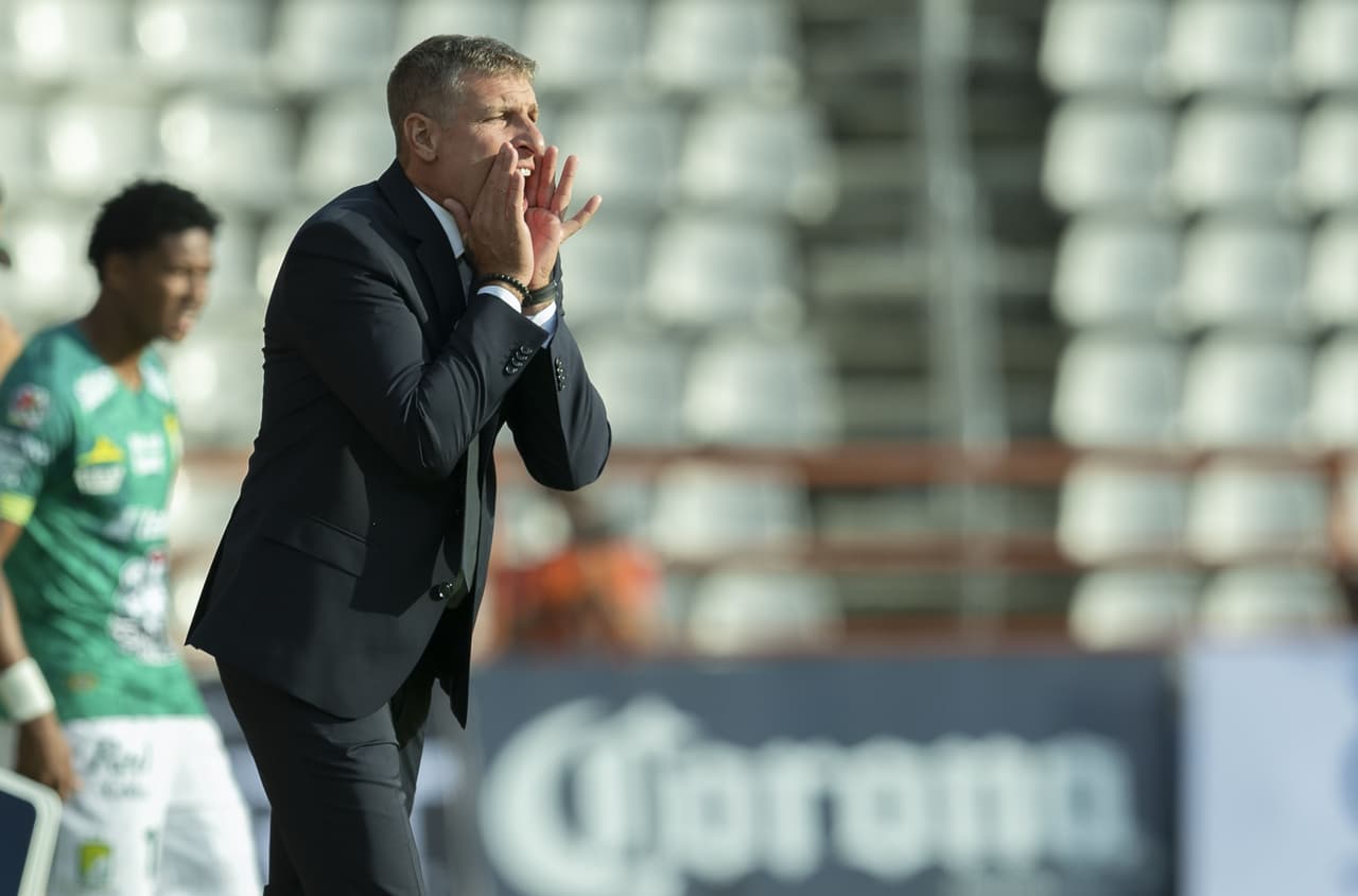 Martín Palermo está obligado a dar resultados.