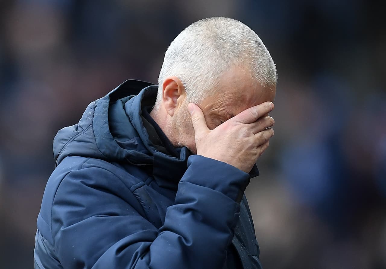 Bjorn Engels empató el juego y la molestia de Mourinho apareció.