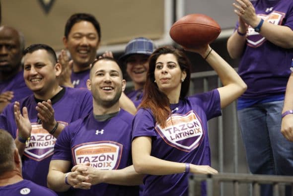La Conferencia Nacional se impuso a la Conferencia Americana en el Tazón Latino IX y Hristo Stoichkov, para sorpresa de todos, fue reconocido como el MVP del juego, disfruta aquí de las mejores imágenes (Foto: Mario Castillo).