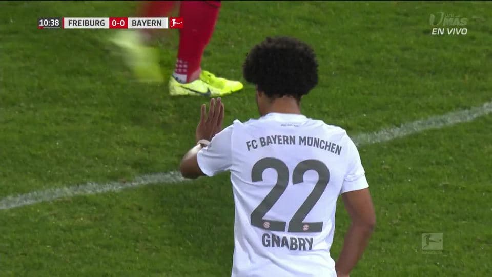 Tiro desviado de Serge Gnabry