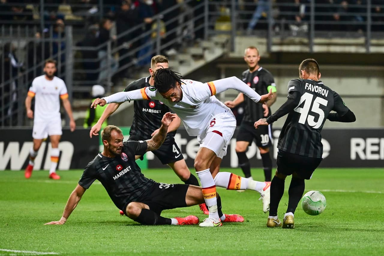 AS Roma se lleva la victoria sobre Zorya Luhansk 3-0, durante la fase de Grupos de la UEFA Conference League.' La Loba' vuelve a empezar con una victoria ante los ucranianos donde El Shaarawy (7'), Smalling (66') y Tammy Abraham (68') se encargaron de darle el triunfo.