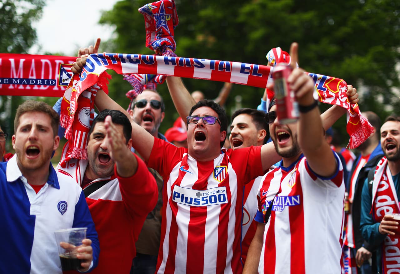 Los aficionados del Atlético de Madrid y Marsella se tomaron las calles de Lyon desde muy temprano, este miércoles, en la previa de la gran final de la UEFA Europa League. Gran ambiente en la ciudad francesa en donde el título estará en juego.