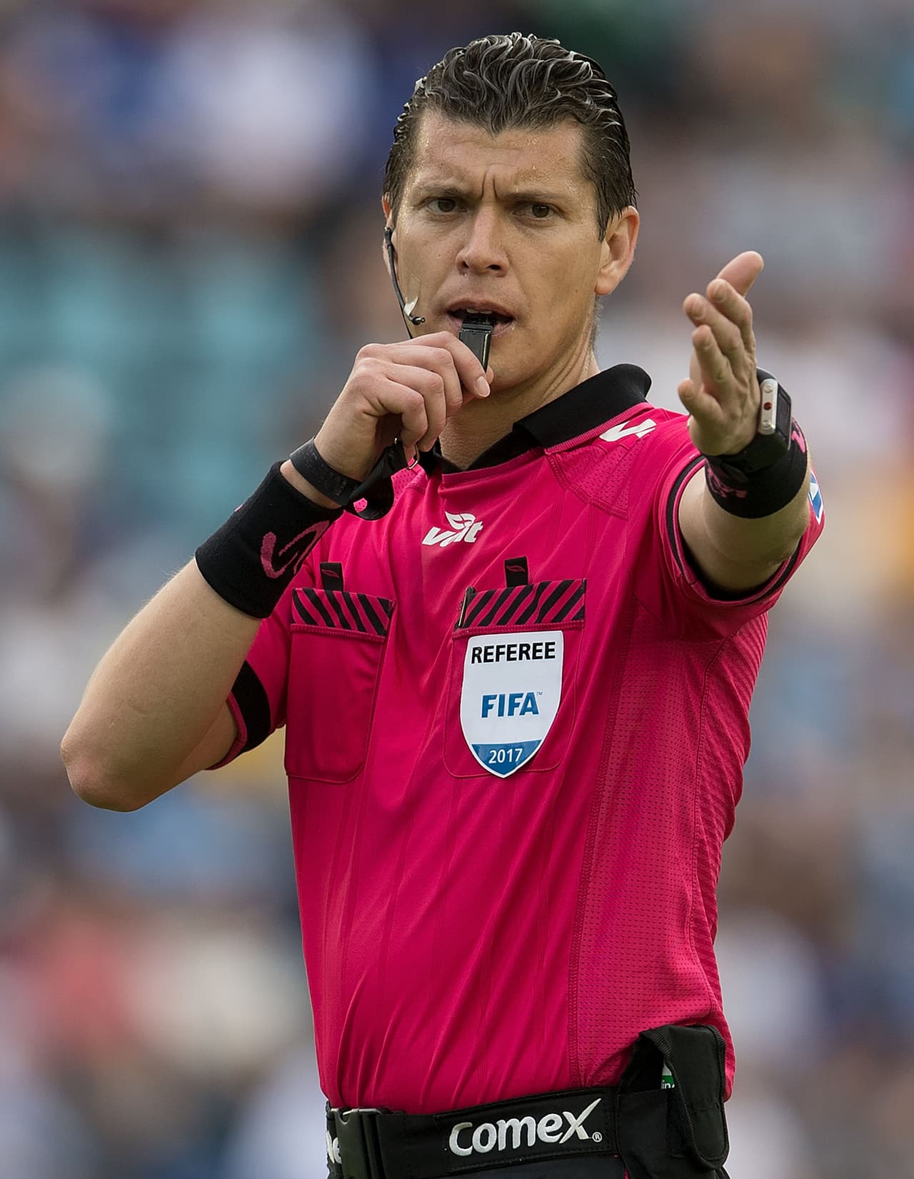 Erick Yair Miranda fue el árbitro central del partido. Mostró 6 tarjetas amarillas y expulsó a Eduardo Achilier de Morelia por doble amonestación.