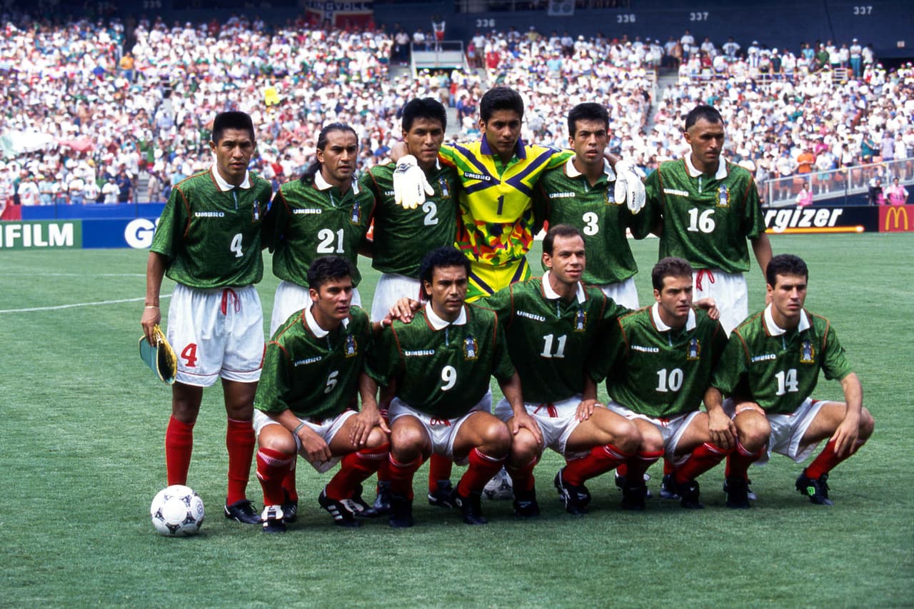 Pero no será la única novedad, ya que la playera (por lo menos la principal) tendrá un patrón de la cultura azteca como en el Mundial de Estados Unidos 1994 con el calendario.