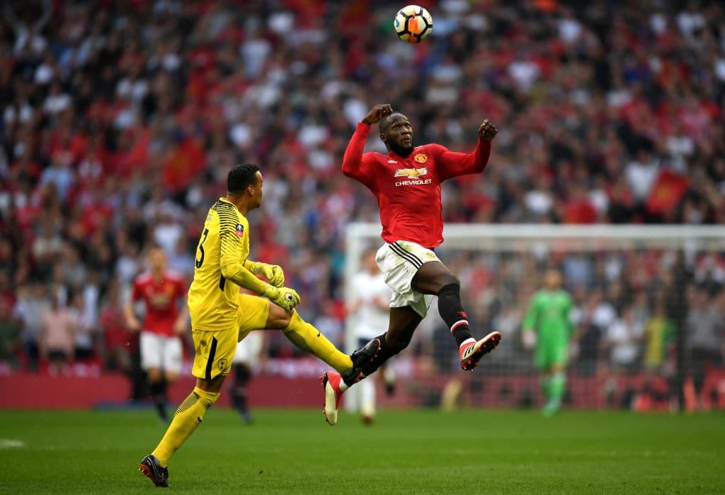 12) 
<b>Romelu Lukaku</b> (Bélgica), Manchester United. El delantero belga de 25 años de los Red Devils tiene un valor mercado por 100 millones de euros (115.5 mdd).