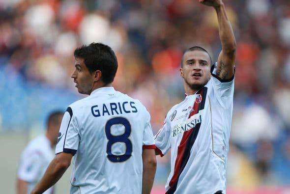 Bolonia vino de atrás y al final sacó un punto con el empate 2-2.