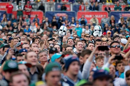 Londres recibió el primero de tres partidos NFL que tendrán, en donde los Jets dominaron a los Dolphins 27-14. Checa las imágenes del duelo.