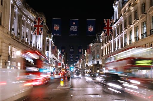 Londres recibió el primero de tres partidos NFL que tendrán, en donde los Jets dominaron a los Dolphins 27-14. Checa las imágenes del duelo.