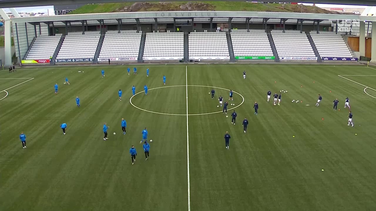 ¡GOL!  anota para Lituania. Paulius Golubickas