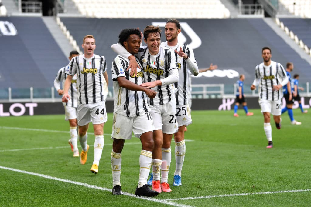 Con doblete de Juan Guillermo Cuadrado y gol de Cristiano Ronaldo, la Juventus consigue importantísimo triunfo frente al campeón.