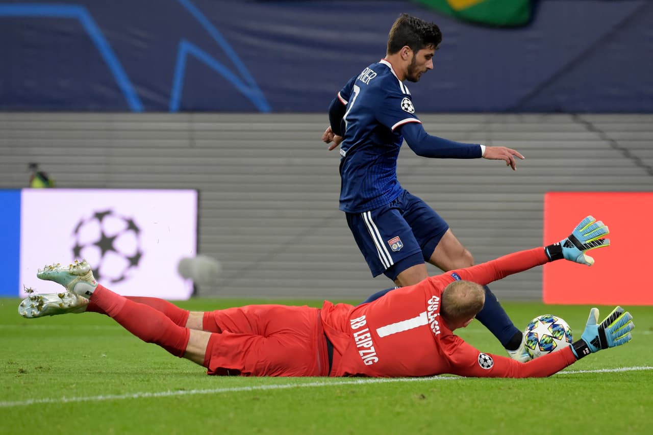 Lille 0-2 Lyon. Memphis y Terrier marcaron para el triunfo de los franceses.