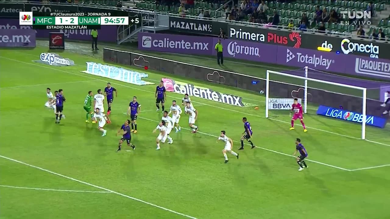 ¡GOOOL! Néstor Vidrio anota para Mazatlán FC.