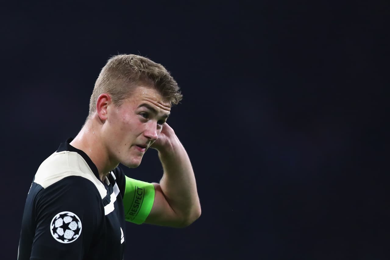 Matthijs de Ligt ha sonado para sumarse al Barcelona, pero ahora en Italia comentan que la Juventus quiere interponerse.