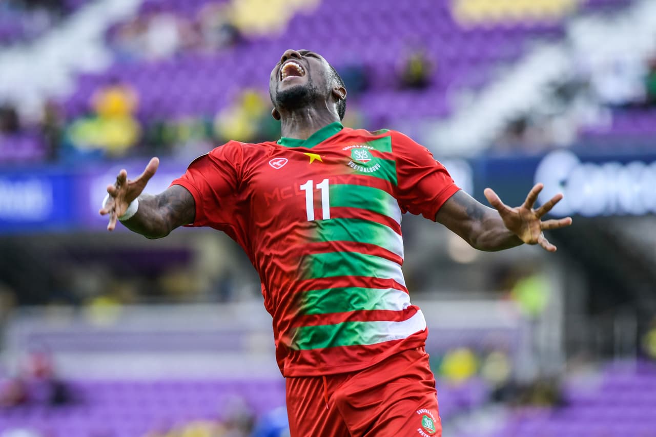 Los Regga Boyz no tuvieron problemas para vencer a su rival con goles de Shamar Nicholson y Bobby Reid.