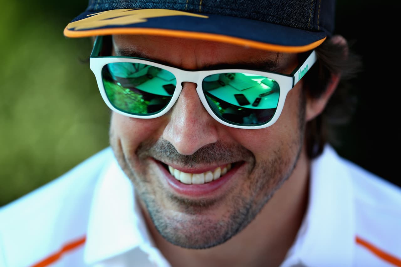 Un veterano que luce renovado es el español Fernando Alonso, que sabe que con Renault compite con muchas desventajas.