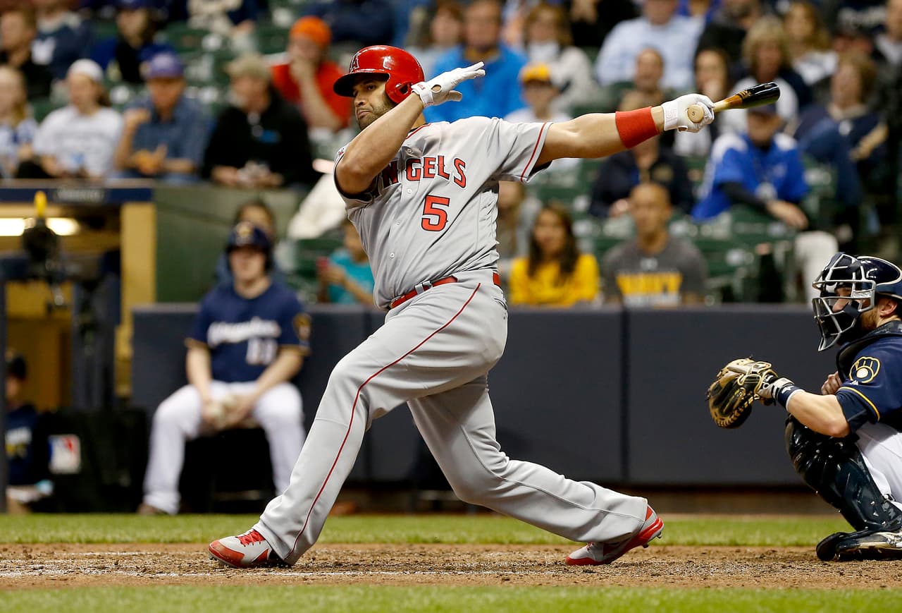 6. Albert Pujos (Los Angeles Angels) - 10 años por 240 millones de dólares.