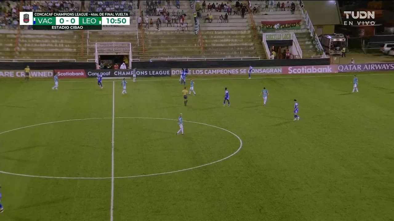 ¡TIRO ATAJADO! disparo por Brian Rubio.