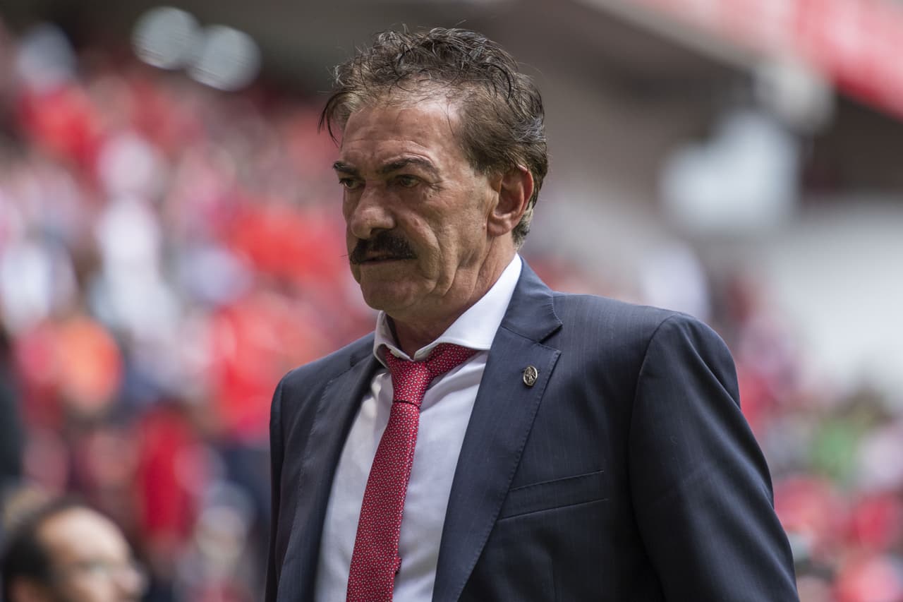 Ricardo La Volpe reconsidera el retiro de entrenador