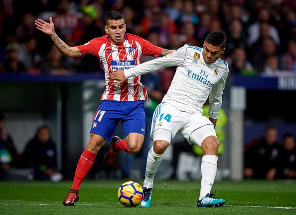 Casemiro, al igual que toda la zaga blanca tuvieron un destacado encuentro neutralizando las pocas jugadas de peligro de los locales.