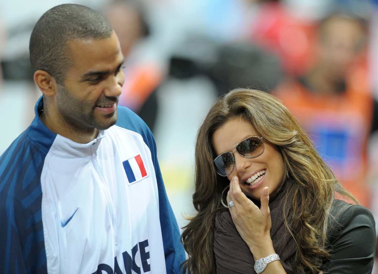 Como si la relación entre un actriz como Eva Longoria y una estrella de la NBA como Tony Parker no fuera suficiente para atraer la atención, las infidelidades del deportista le dieron aún más picante.