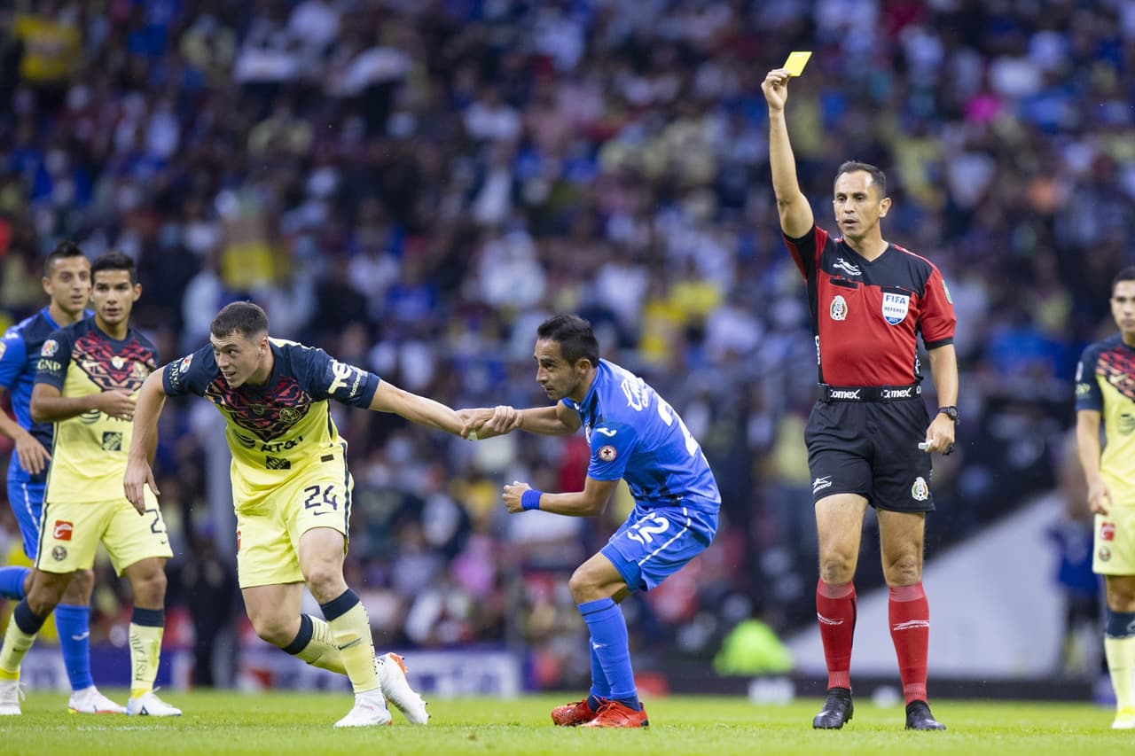 Cruz Azul y América vivieron un partido parejo en la cancha del Estadio Azteca donde las emociones no se hicieron esperar.