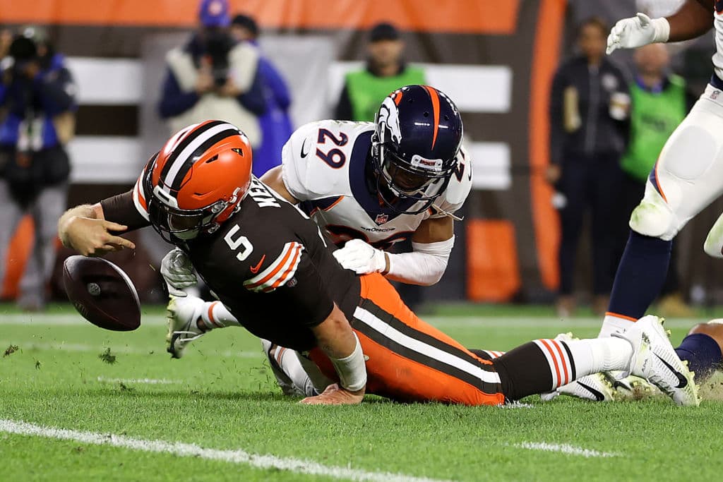 Cleveand tomó la ventaja desde el primer cuarto y se aseguró que eso se mantuviera hasta el final para asegurara el triunfo 14-17 sobre los Denver Broncos.