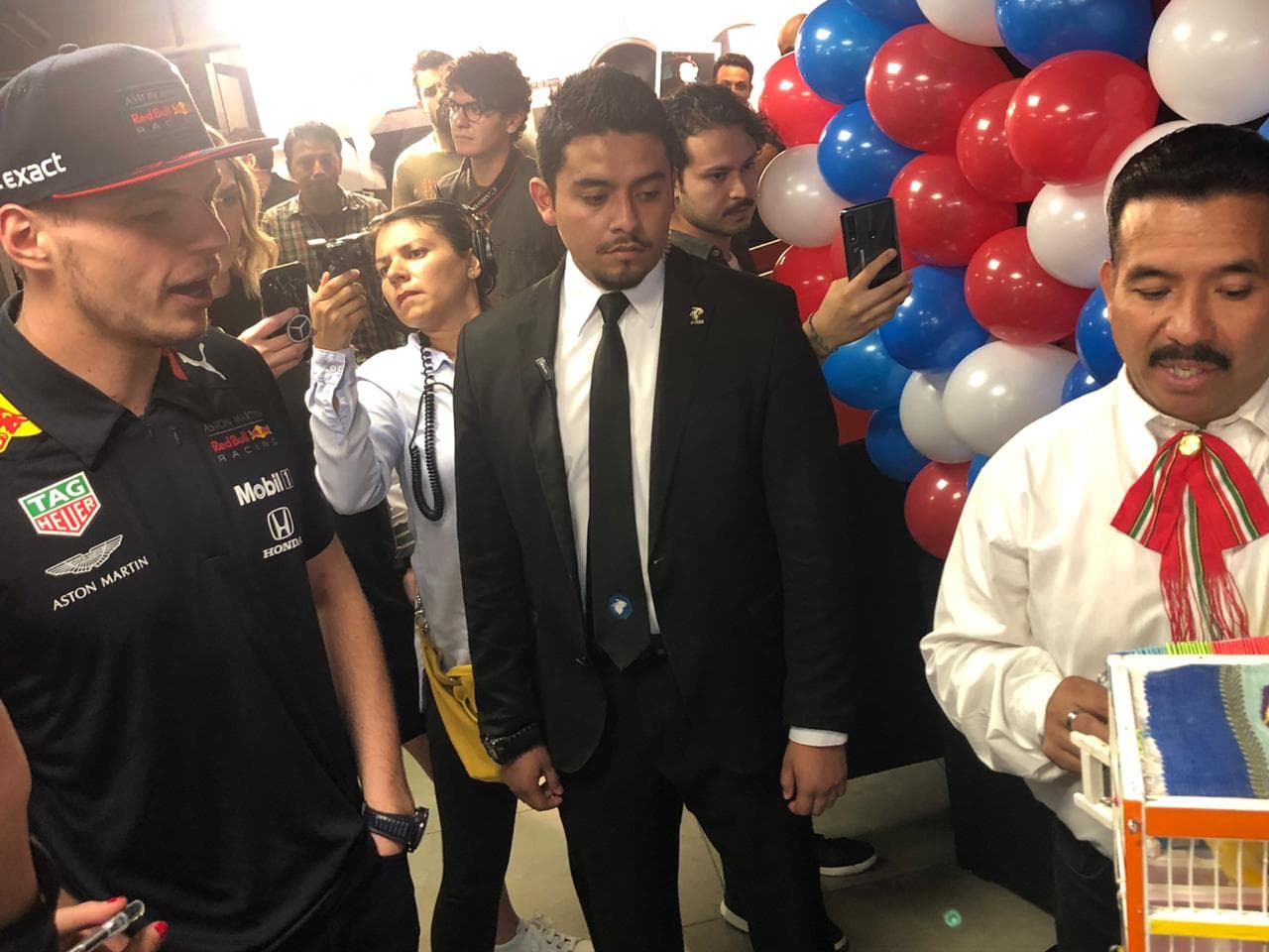 Previo al Gran Premio de México conocieron más del entretenimiento tradicional mexicano.