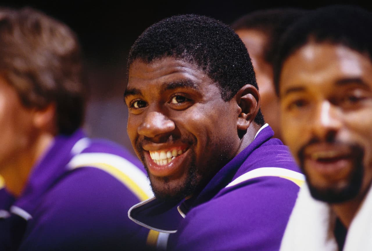 3. Magic Johnson - Para la tempoarada de 1979 el ídolo de los Lakers se estrenó en la NBA tras ser drafteado como primer puesto de la primera ronda ese mismo año.