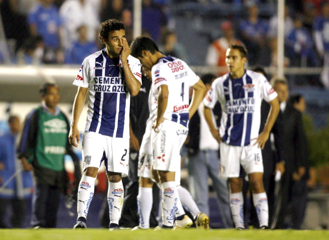 En los torneos consecuentes a los títulos del Invierno 1999 e Invierno 2001, tampoco consiguieron llegar a la ‘Fiesta Grande’.