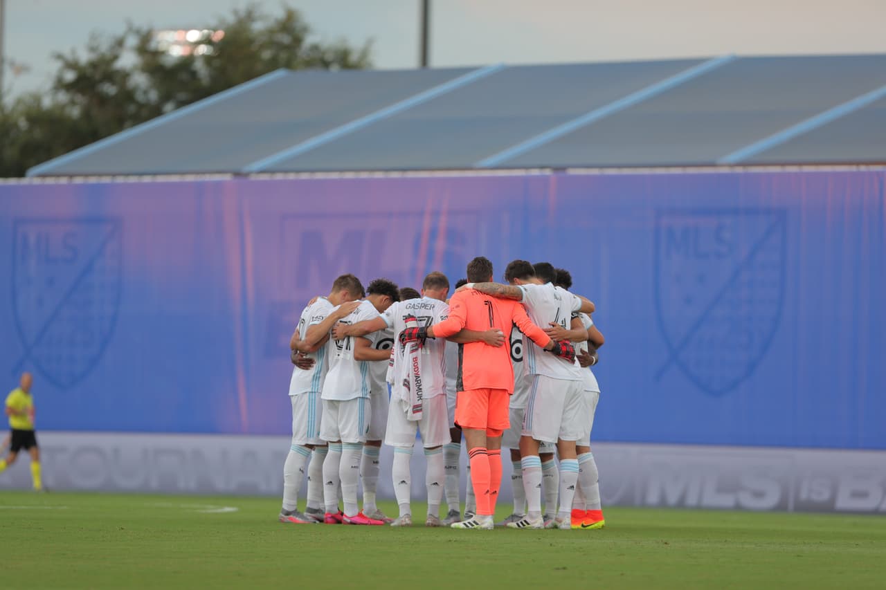 Sporting Kansas City no hace pesar la localía en su regreso y caen 1-2 frente al Minnesota United.