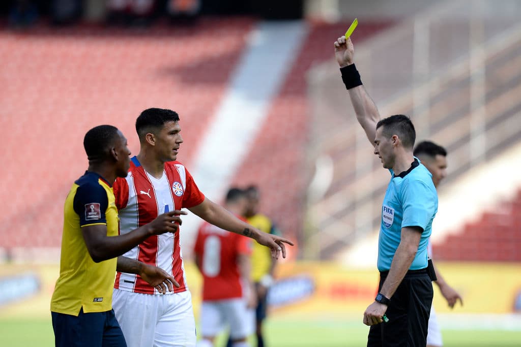 Con goles sobre la hora de Félix Torres y Michael Estrada, Ecuador vence a Paraguay en casa y llegan a 12 puntos.