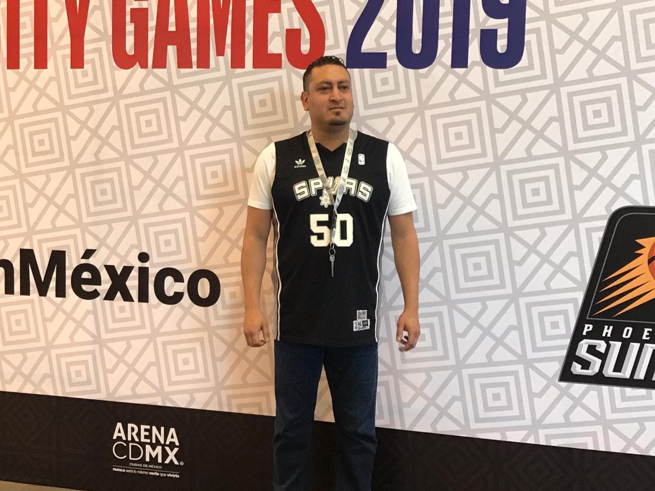 El Arena Ciudad de México esta listo para albergar el duelo de la NBA entre Spurs y Suns.