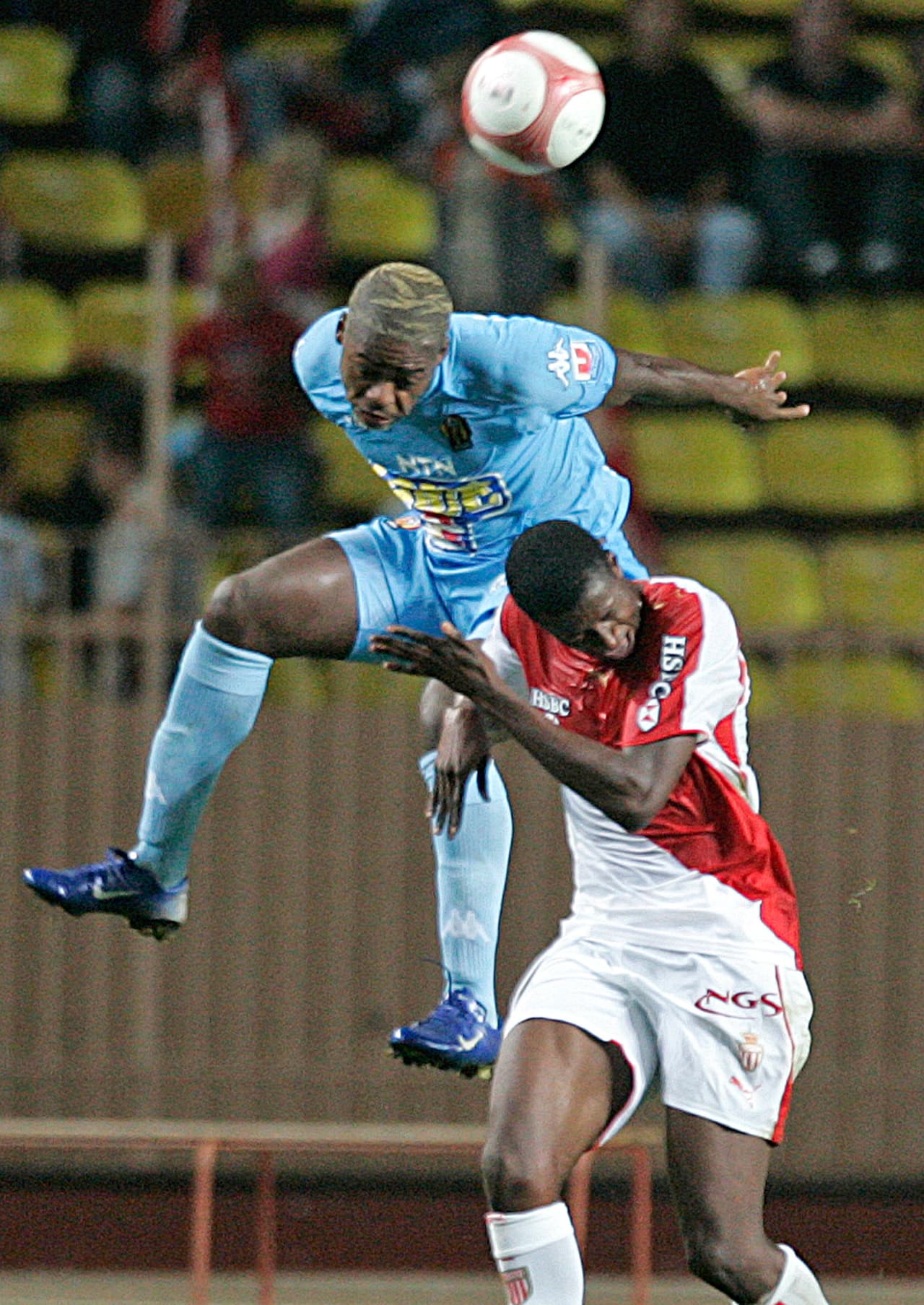 La capacidad defensiva, así como el manejo de la pelota para sacar a sus equipos desde atrás eran sus fortalezas por las cuales ya era admirado.