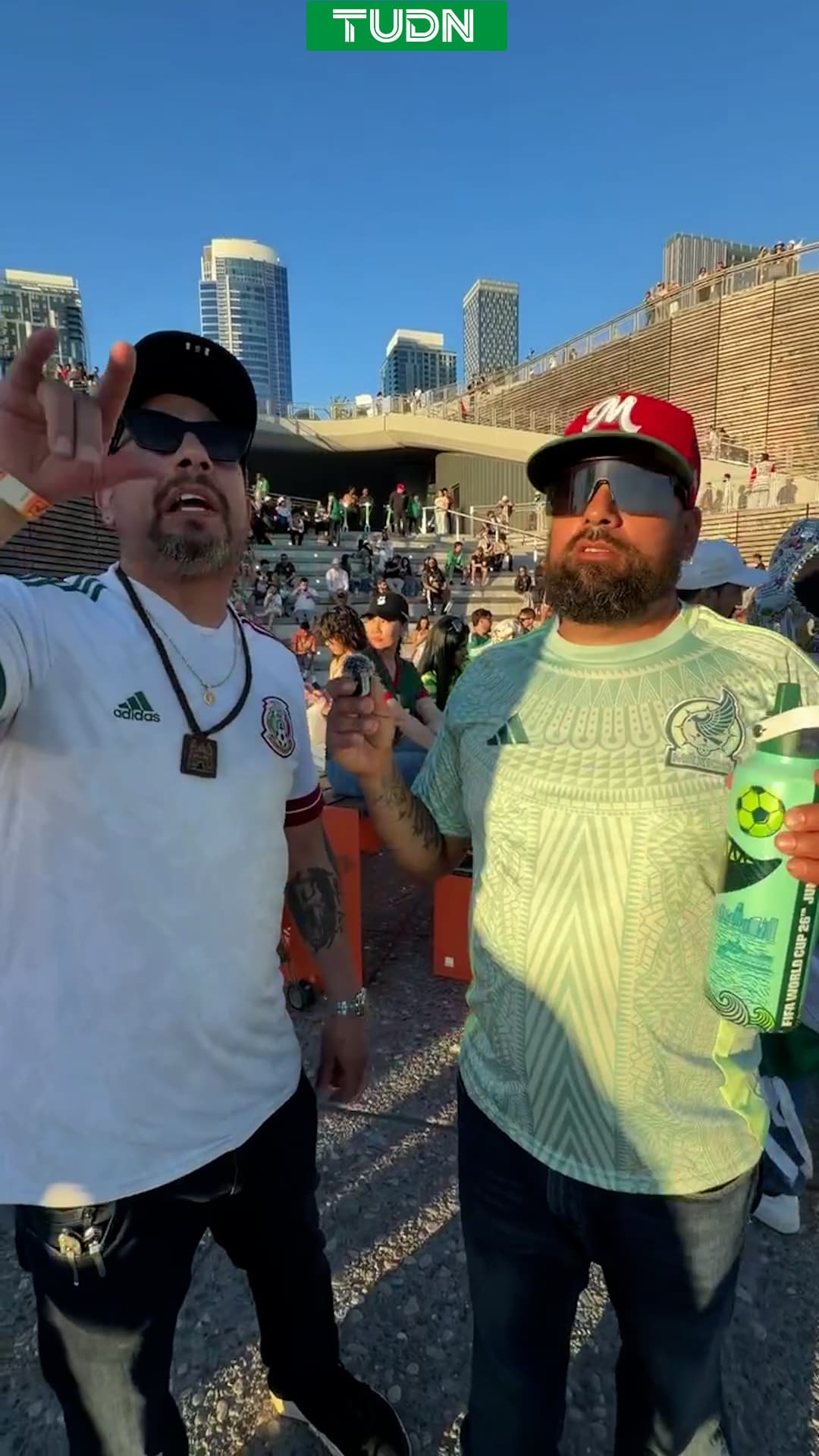 El debut de Obed Vargas conquistó a los aficionados en Seattle
