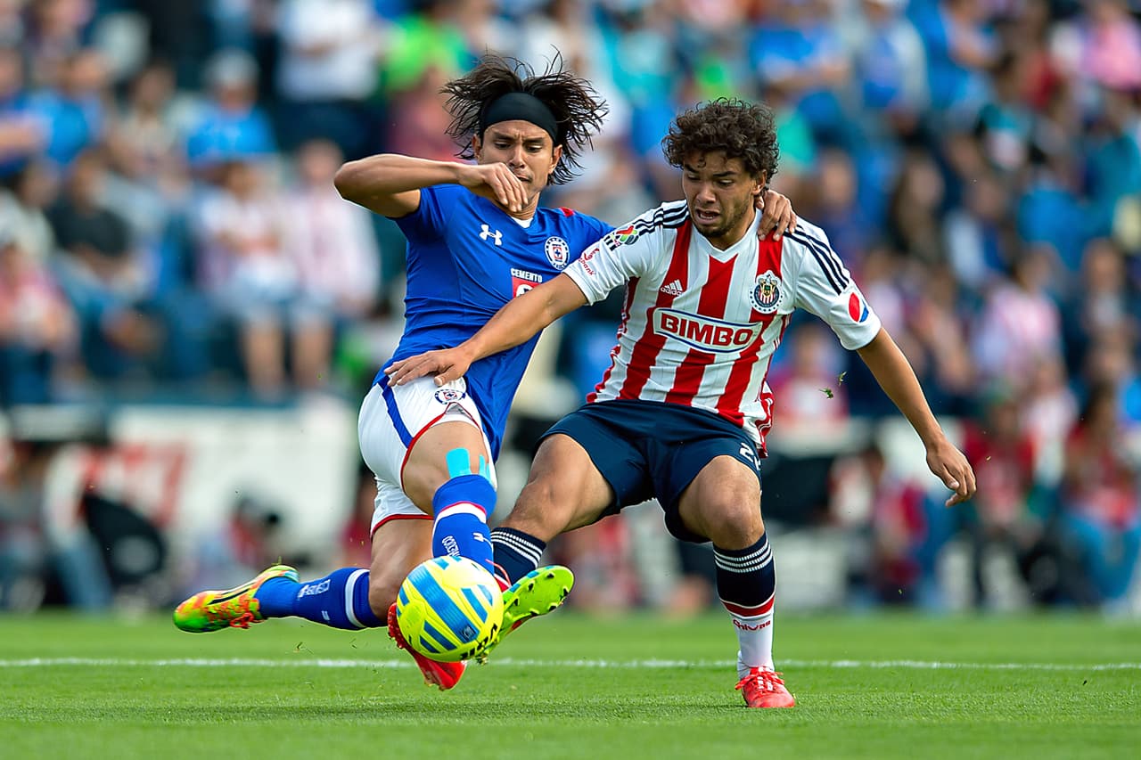 Alta: Giovanni Hernández (Chivas del Guadalajara).