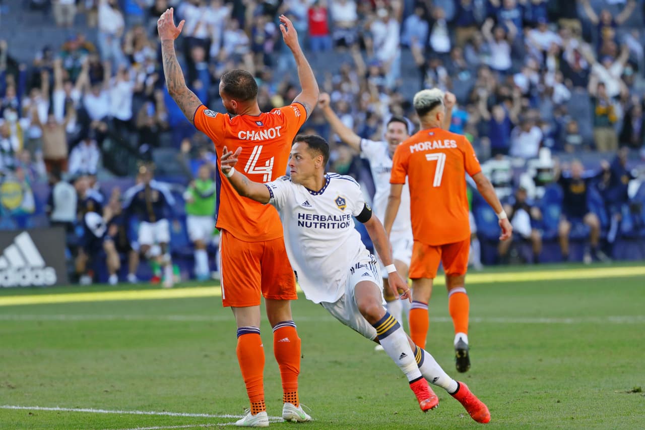 La temporada para él inició con una victoria 1-0 frente a New York City FC, vigente ganador de la MLS Cup.
<br>