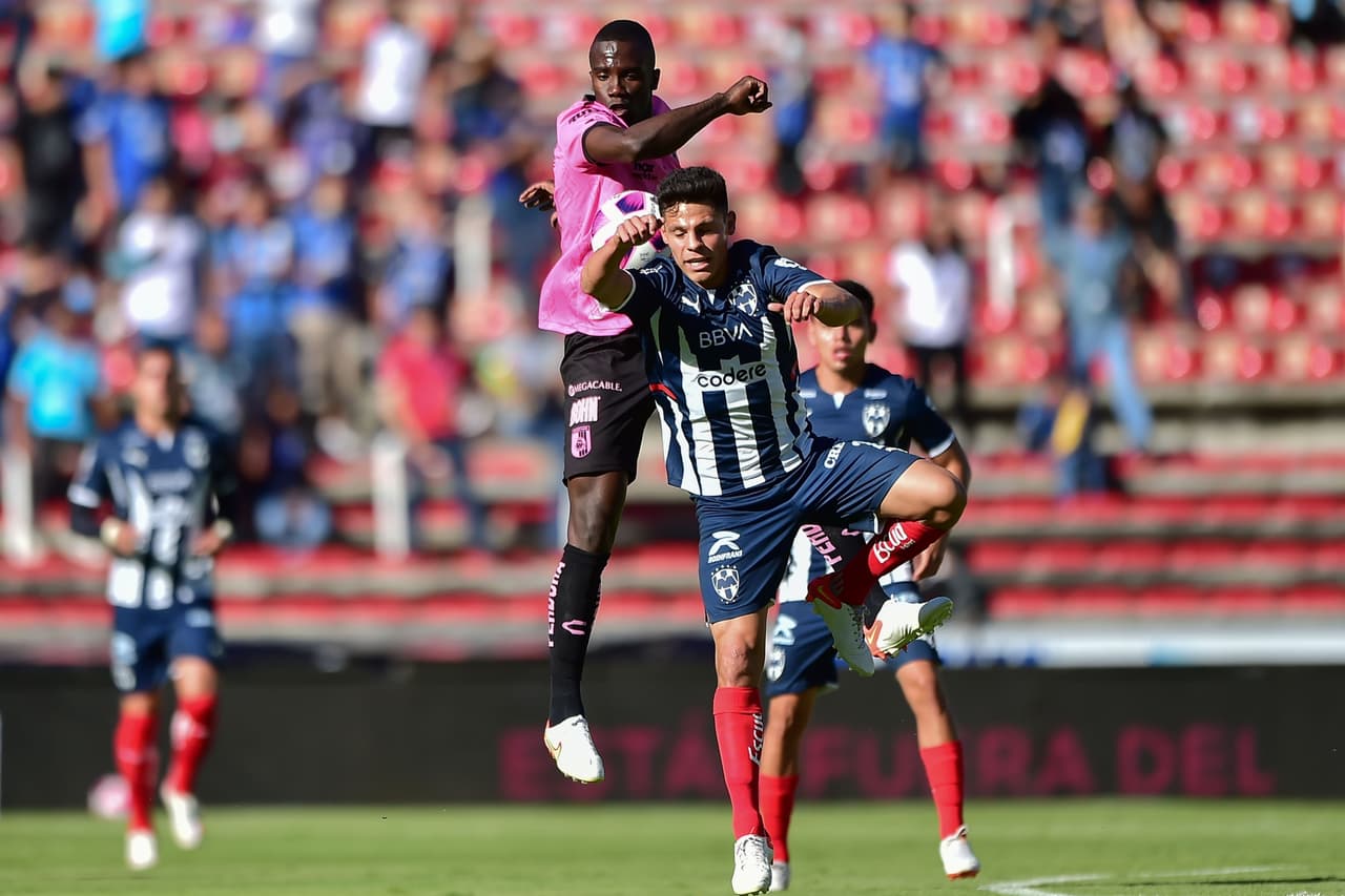 Con el solitario gol de Erik Vera, Querétaro logra imponerse 1-0 ante un poderoso Monterrey.