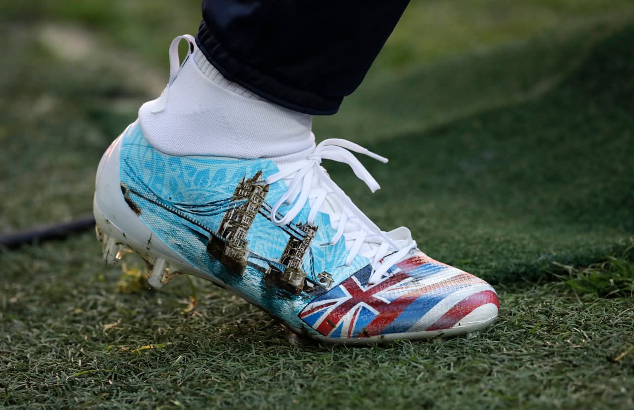 Los detalles de color inundaron a Londres en el partido de Tennessee Titans y Los Angeles Chargers disputado en Wembley, que recibió la fiesta del fútbol americano de la NFL.
