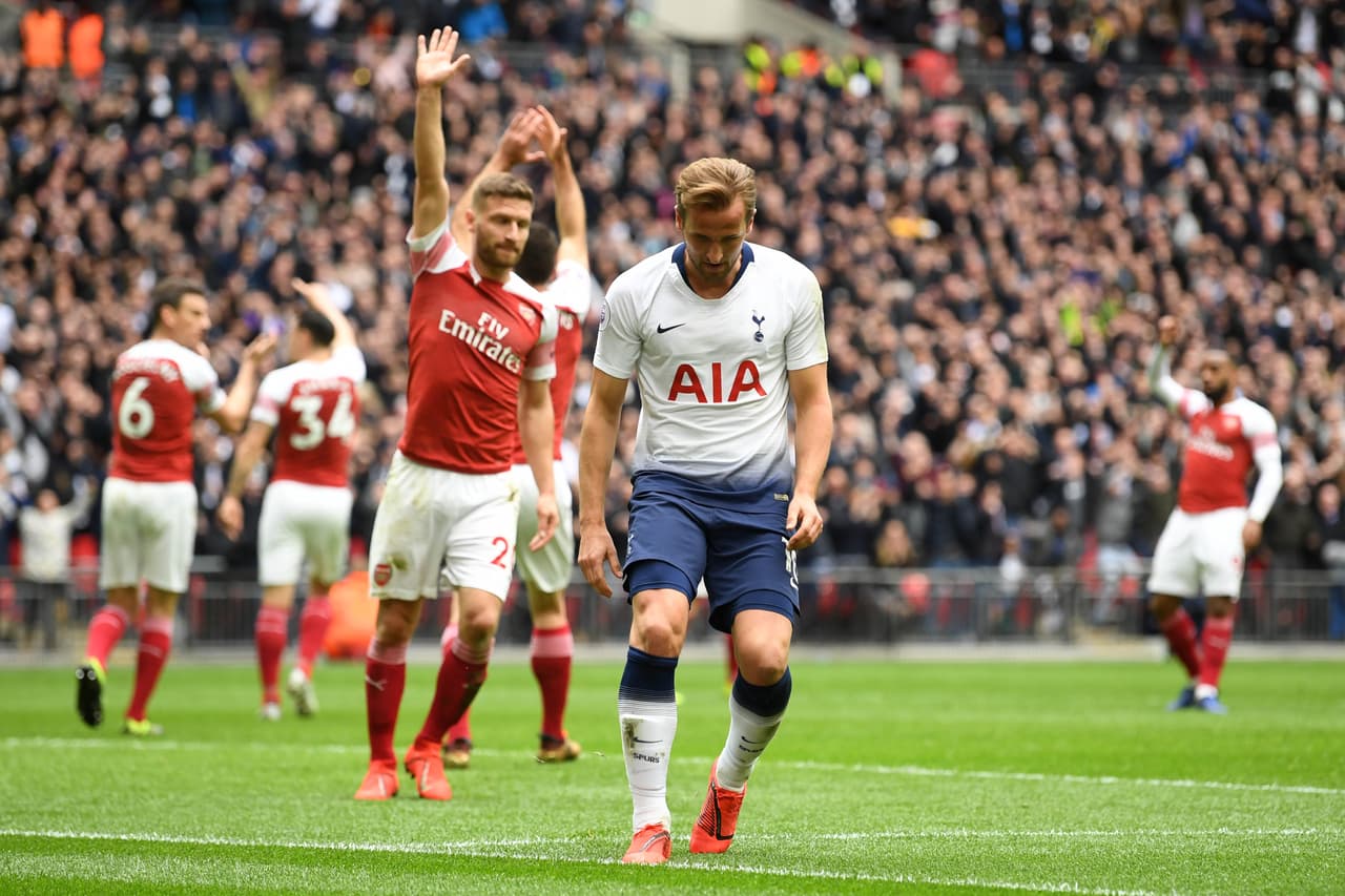 Sin embargo, el juez de línea sancionó correctamente un fuero de juego no solo del Ciudadano, siono también de dos jugadores más del Tottenham.