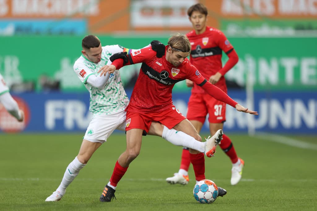 Hoffenheim vence 3-1 al Augsburg, Bayer Leverkusen y Union Berlin reparten puntos en un entretenido empate 2-2, RB Leipzig pasa por encima del Mainz 4-1, Freiburg y Arminia Bielefeld también empatan 2-2, Greuther Furth y Stuttgart nos dejan sin goles en su empate 0-0 y el Borussia Dortmund consigue una asombrosa remontada 2-3 sobre el Eintracht Frankfurt.