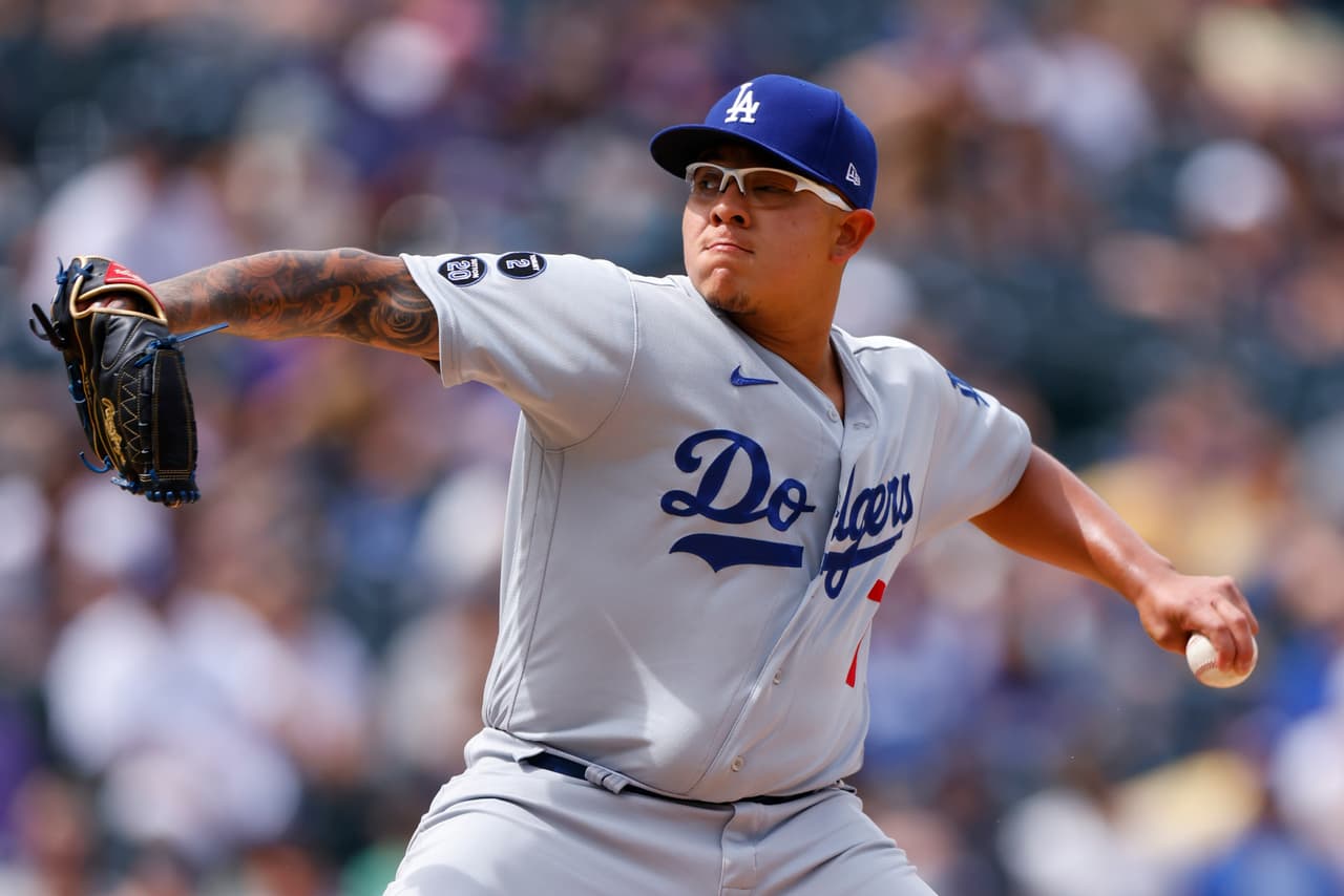 Julio Urias condujo a los Dodgers a gran triunfo en Colorado