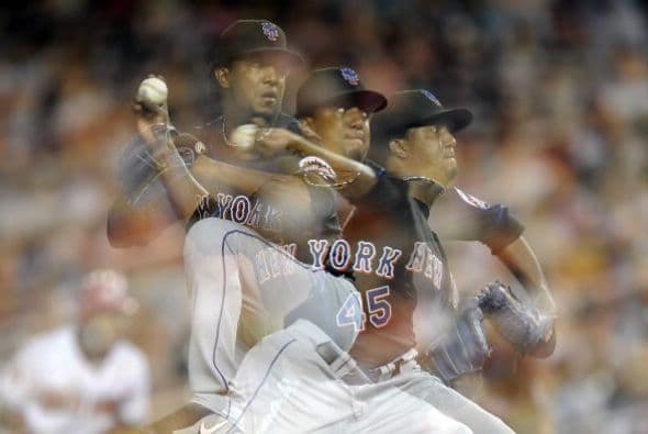 Durante su contrato de cuatro años con los Mets, Martínez se fue de 32-23 en 79 aperturas, con una efectividad de 3.88 y un WHIP de 1.16.