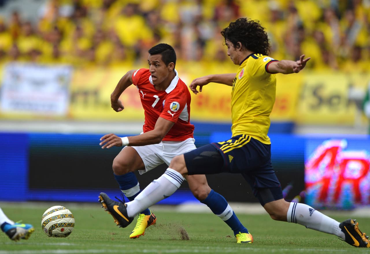 Con Medina en cancha, Chile anotó tres goles y vencía por esa diferencia a Colombia. Tras su sustitución, los locales empataron 3-3 y ratiticaron su clasificación a Brasil 2014.